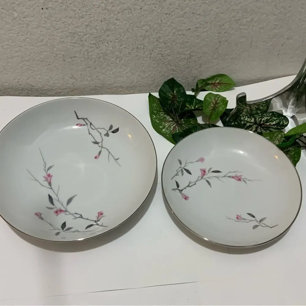 2 Cherry Blossom Fine China 1067 Japan 1 large Bowls 9 1/8